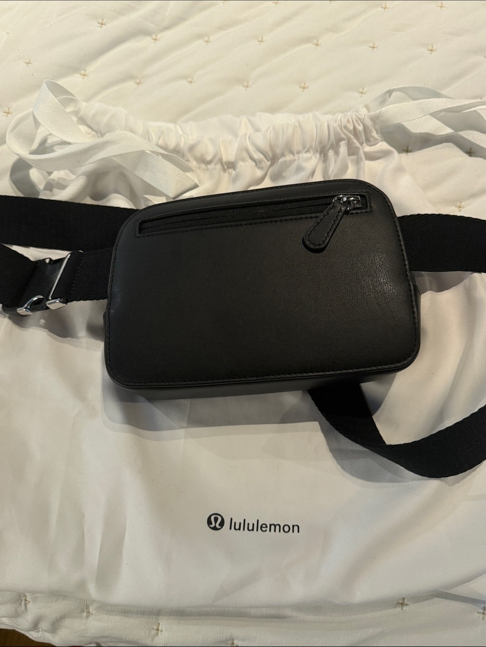lululemon black leather belt bag with wide strap - worn once. - Picture 4 of 4